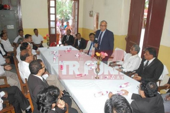 Tripura Bar Association pays farewell to Chief Justice Deepak Gupta Tripura Bar Association pays farewell to Chief Justice Deepak Gupta